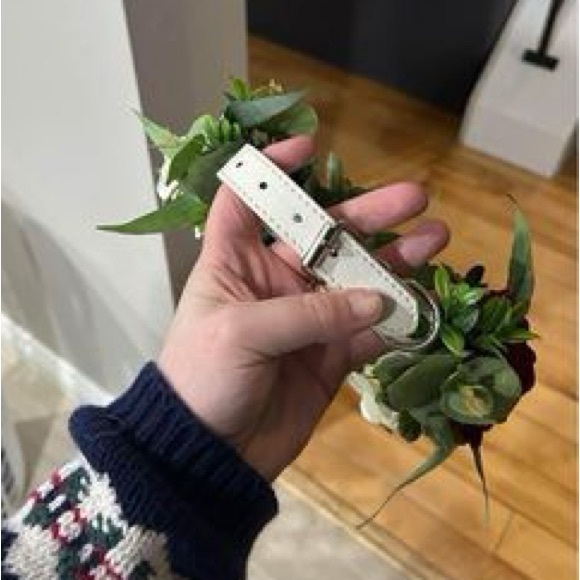 Faux floral dog collar - Picture 2 of 7